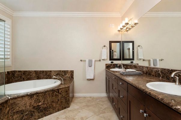 Bathroom, Dual Sink Vanities, Interior
