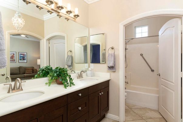 Bathroom, Dual Sink Vanities, Interior