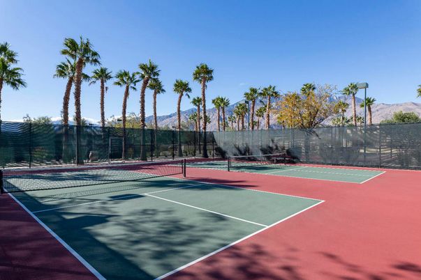 Exterior, Tennis Courts