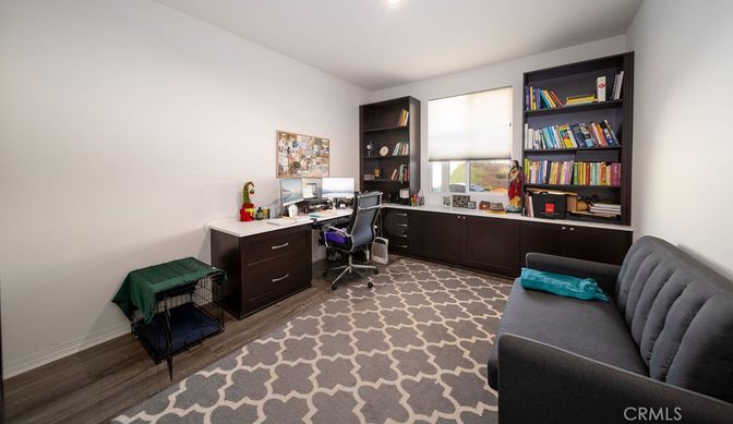 Home Office, Interior, Recessed Lighting, Wood Texture Flooring