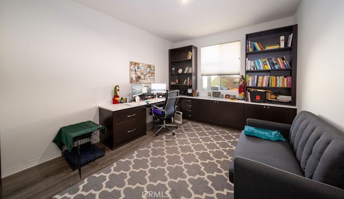 Home Office, Interior, Recessed Lighting, Wood Texture Flooring