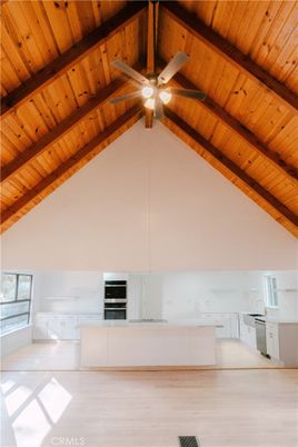 Empty room, Interior, Kitchen, Wooden Beams, Wooden Ceilings