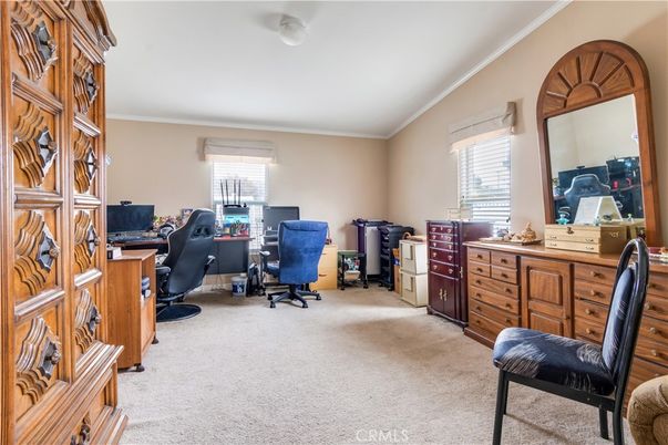 Home Office, Interior