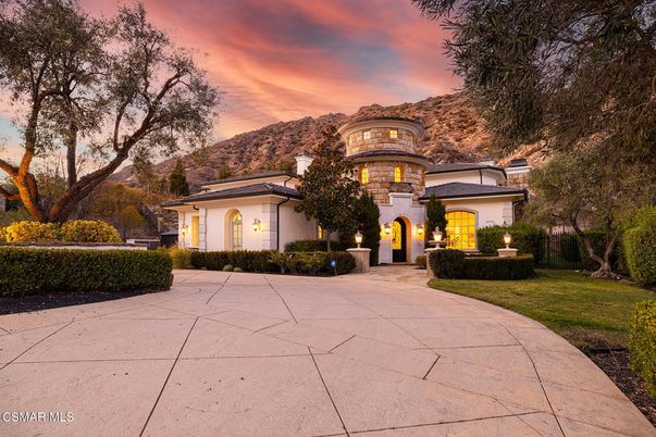 Backyard, Exterior, Facade, French Provincial
