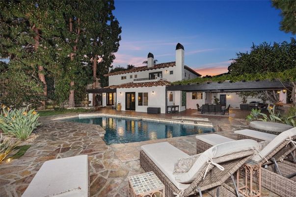 Backyard, Exterior, Facade, Spanish Mediterranean