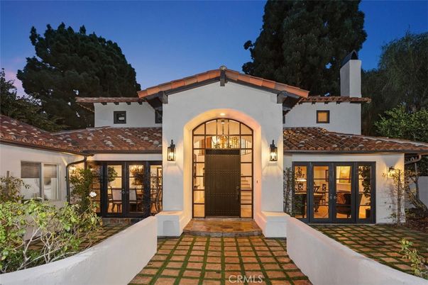 Exterior, Facade, Spanish Mediterranean