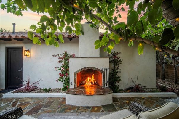 Exterior, Fireplace
