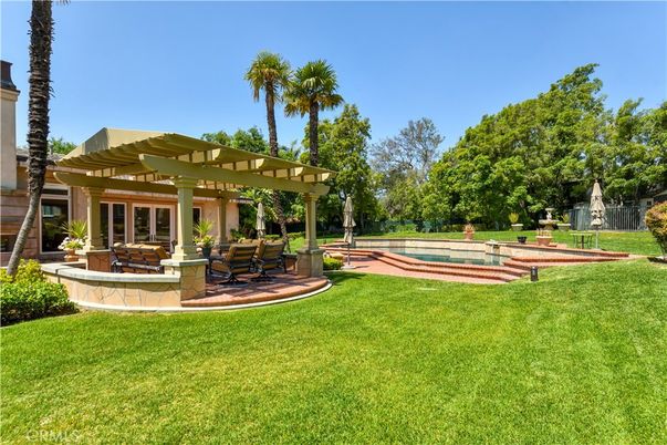 Backyard, Exterior, Pool