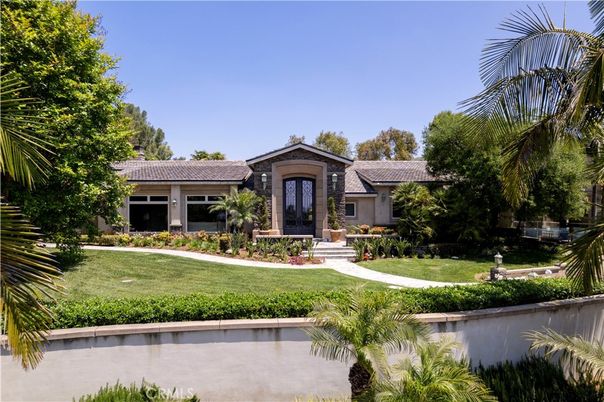 Backyard, Exterior, Facade, Mediterranean