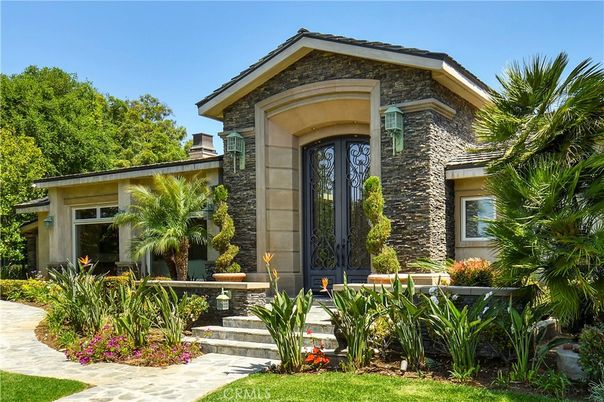 Exterior, Facade, Brick Facade, Mediterranean