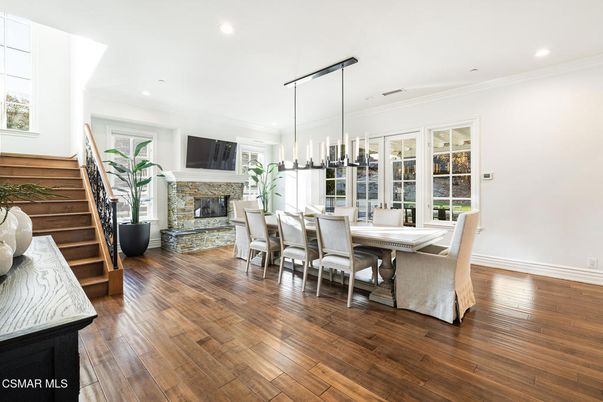 Dining room, Fireplace, Interior, Pendant Lights, Recessed Lighting, Wood Texture Flooring