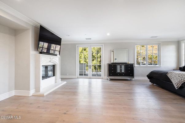 Empty room, Fireplace, Interior, Recessed Lighting, Wood Texture Flooring