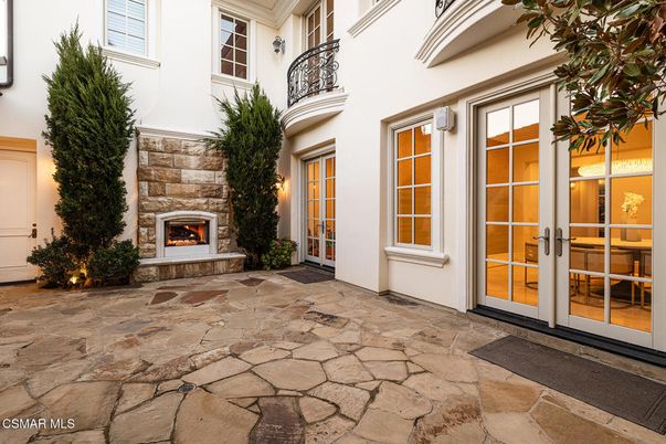 Exterior, Fireplace