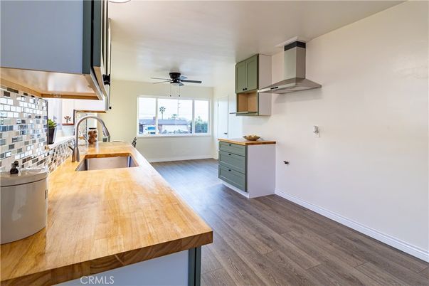 Interior, Kitchen, Recessed Lighting, Wood Texture Flooring