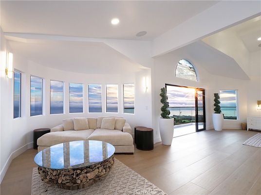 Chandelier, Interior, Living room, Recessed Lighting, Wood Texture Flooring
