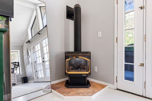 Fireplace, Interior