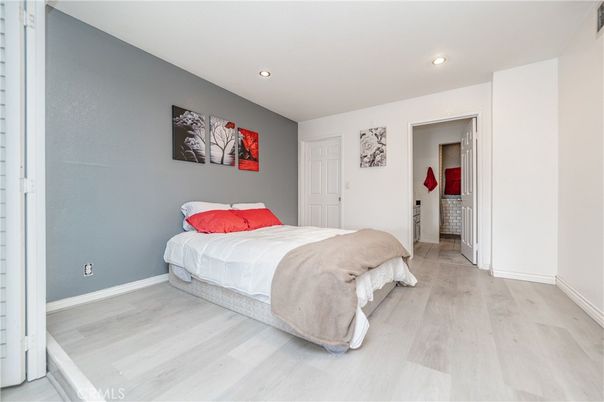 Bedroom, Interior, Recessed Lighting, Wood Texture Flooring