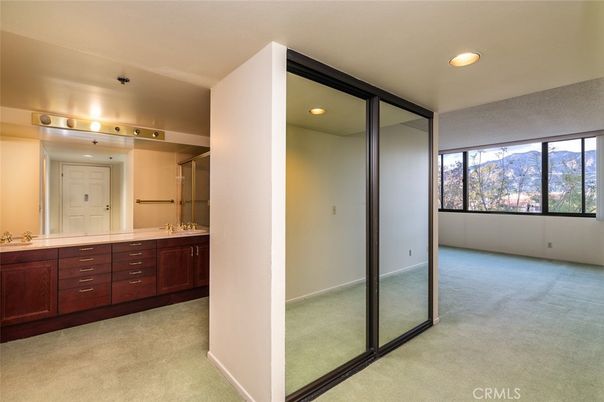Bathroom, Dual Sink Vanities, Empty room, Interior, Recessed Lighting