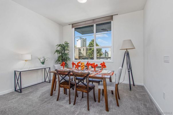 Dining room, Interior