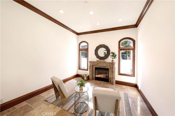 Fireplace, Interior, Living room, Recessed Lighting