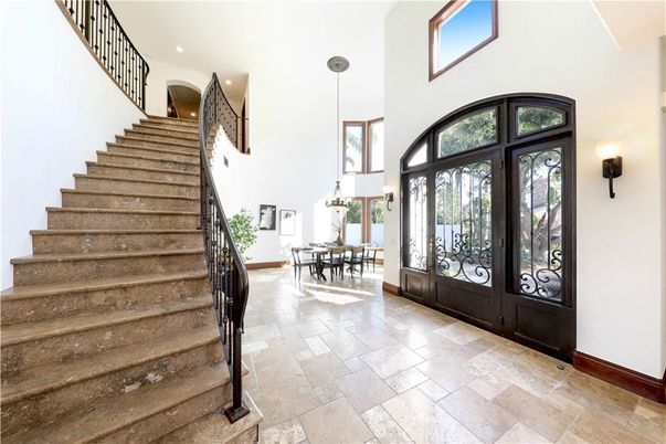 Chandelier, Dining room, Interior, Pendant Lights, Recessed Lighting