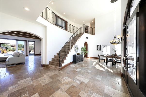 Dining room, Interior, Living room, Pendant Lights, Recessed Lighting