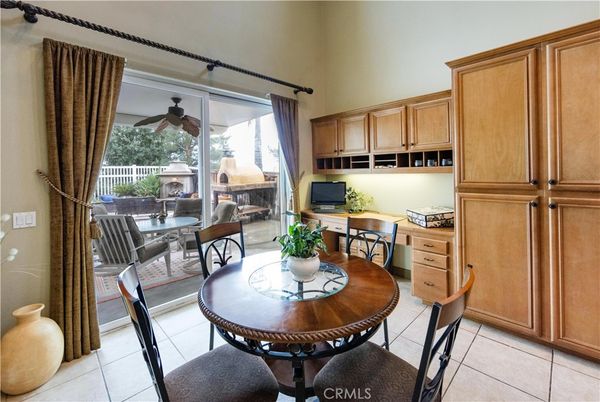 Dining room, Fireplace, Interior