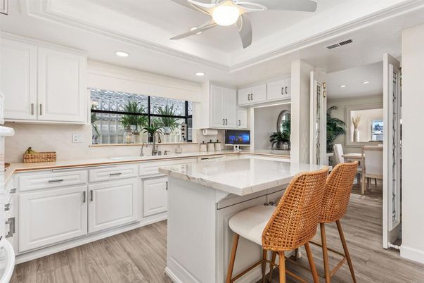 Dining room, Interior, Kitchen, Recessed Lighting, Wood Texture Flooring