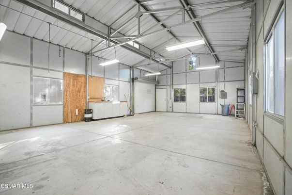 Garage, Interior