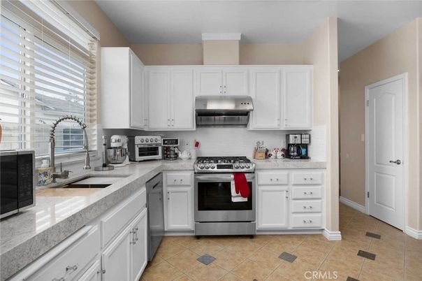 Interior, Kitchen, Stainless Steel Appliances