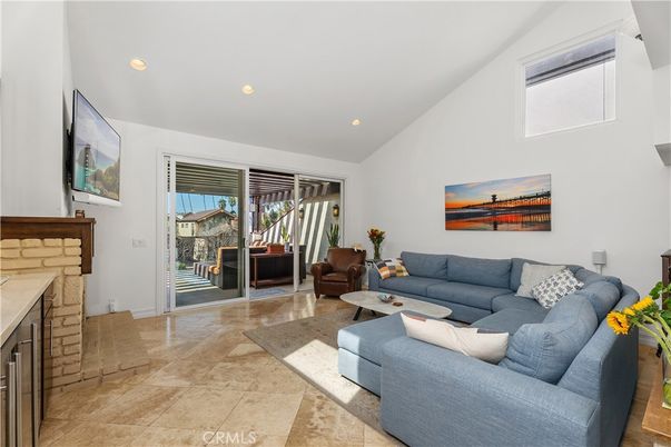 Fireplace, Interior, Living room, Recessed Lighting