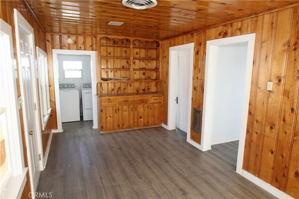 Interior, Washer, Wooden Ceilings, Wood Texture Flooring, Wooden Walls
