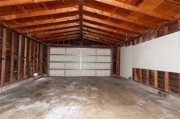 Garage, Interior, Wooden Beams, Wooden Ceilings