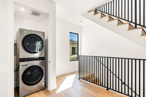Interior, Recessed Lighting, Utility Closets, Washer, Wood Texture Flooring