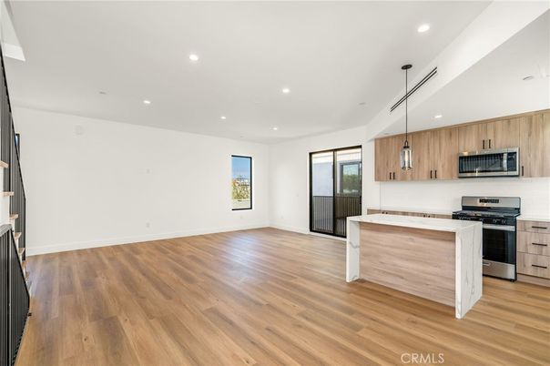 Interior, Kitchen, Pendant Lights, Recessed Lighting, Wood Texture Flooring