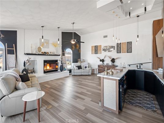 Fireplace, Interior, Living room, Pendant Lights, Recessed Lighting, Wood Texture Flooring