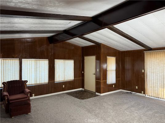 Empty room, Interior, Wooden Beams, Wooden Walls