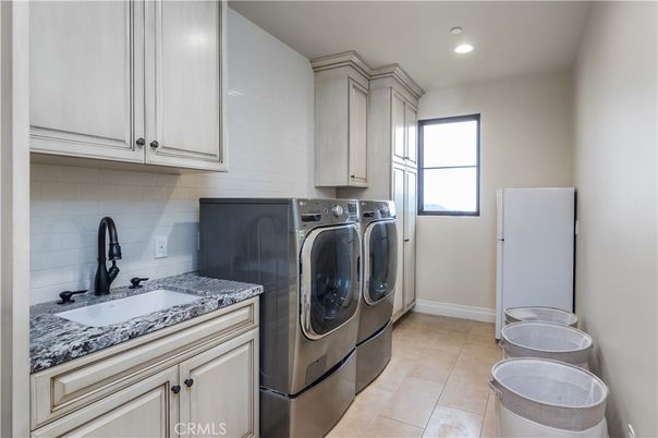 Interior, Recessed Lighting, Washer