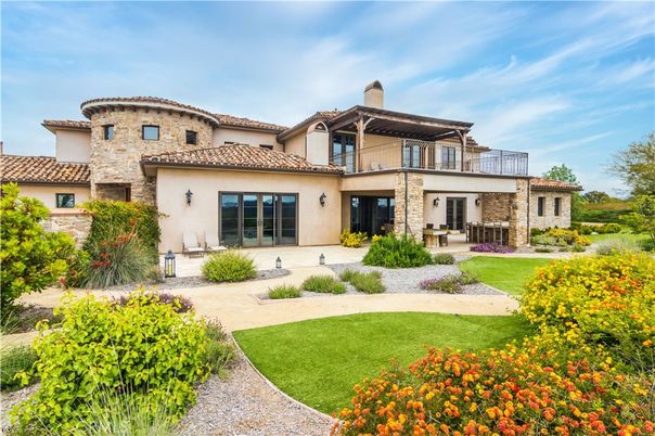 Backyard, Exterior, Facade, Mediterranean