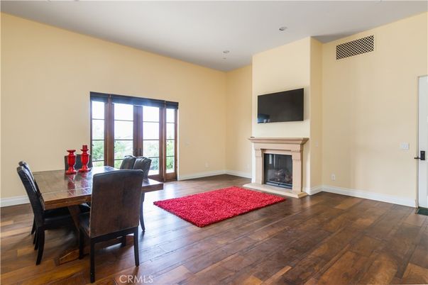Dining room, Fireplace, Interior, Recessed Lighting, Wood Texture Flooring