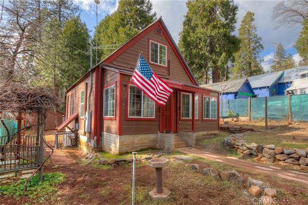 Backyard, Exterior, Facade, A Frame