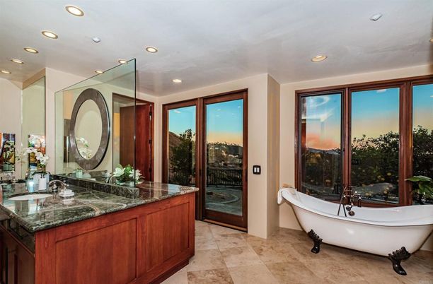Bathroom, Free Standing Baths, Interior, Recessed Lighting