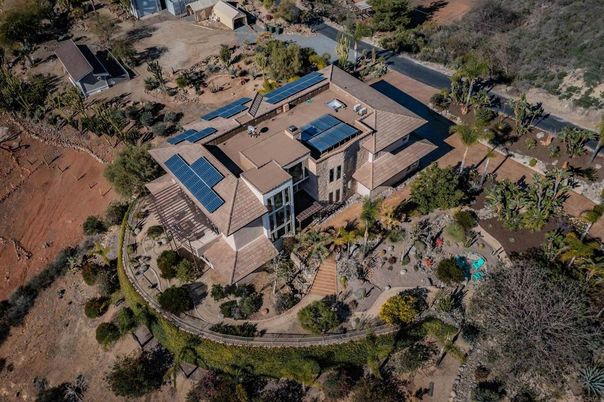 Exterior, Drone