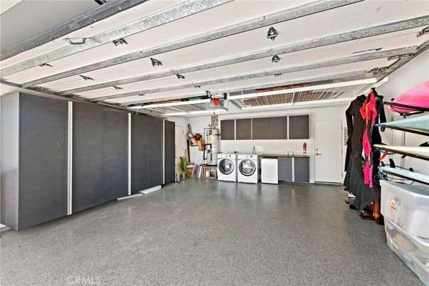 Garage, Interior, Washer