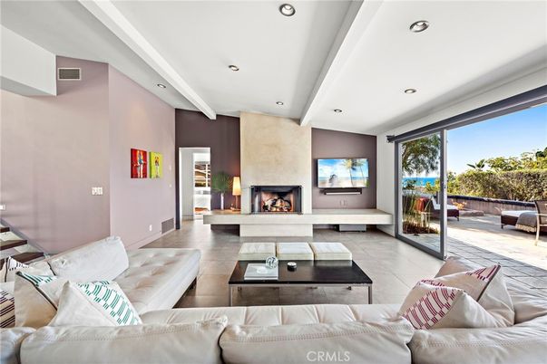 Fireplace, Interior, Living room, Recessed Lighting