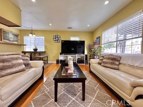 Chandelier, Dining room, Interior, Living room, Recessed Lighting, Wood Texture Flooring