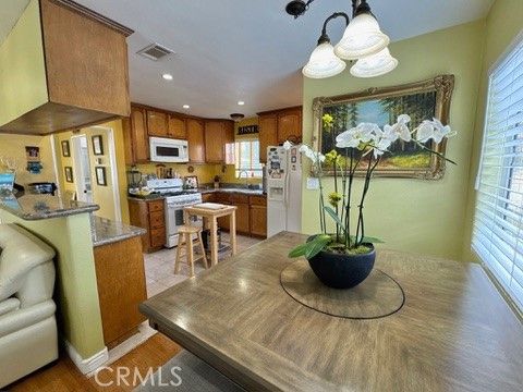 Chandelier, Dining room, Interior, Kitchen, Recessed Lighting, Wood Texture Flooring