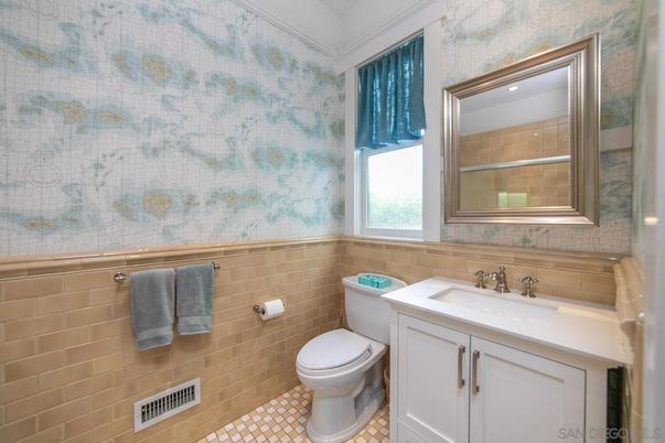 Bathroom, Interior