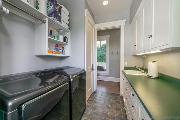 Interior, Recessed Lighting, Washer