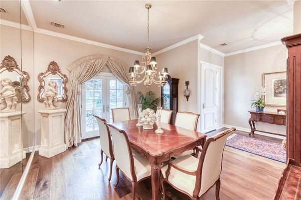 Chandelier, Dining room, Interior, Wood Texture Flooring